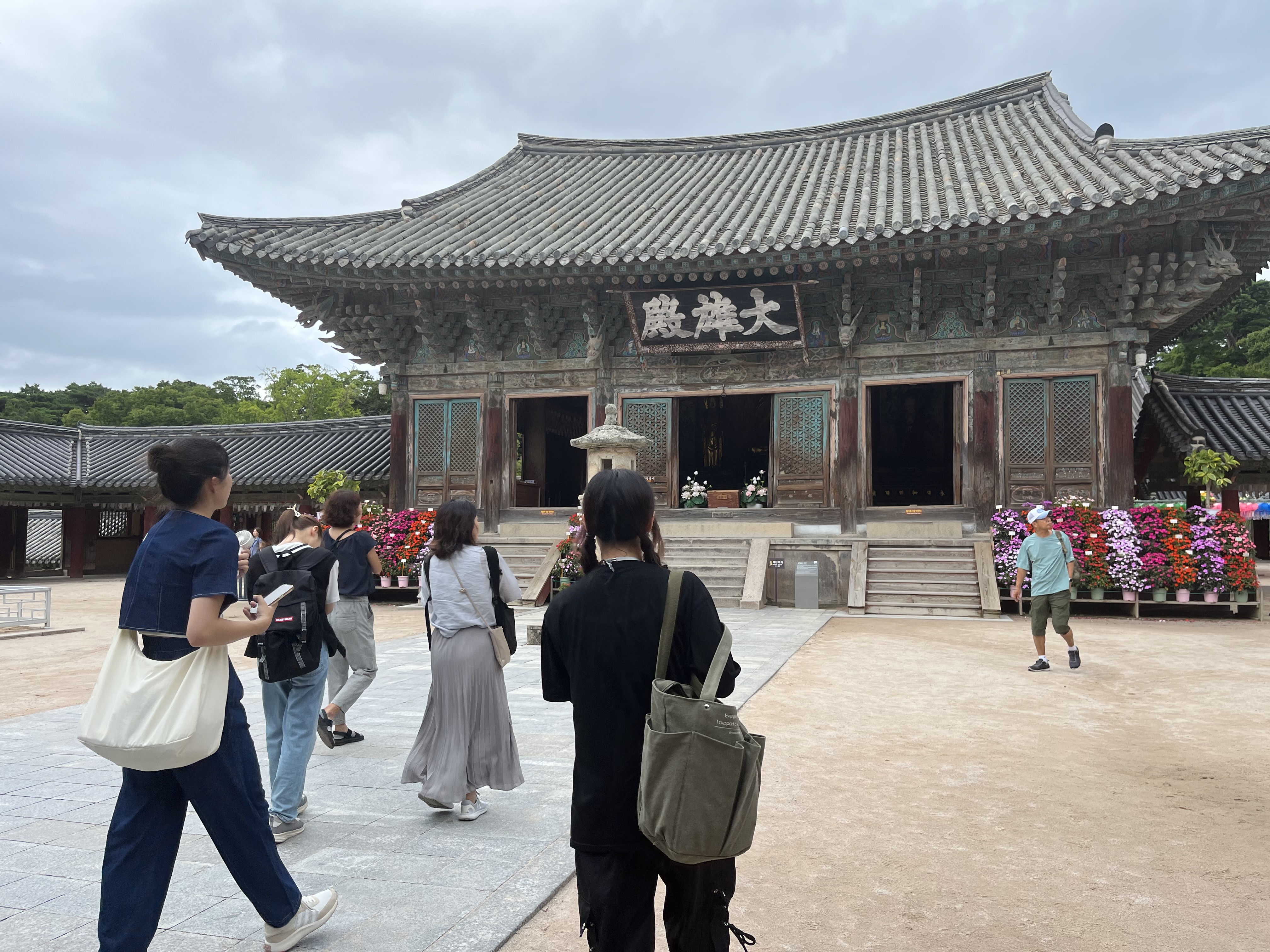 仏国寺見学風景