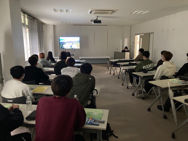 学生の国立駿河療養所見学風景