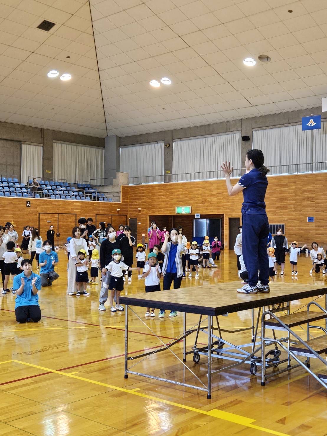 親子運動あそびの様子