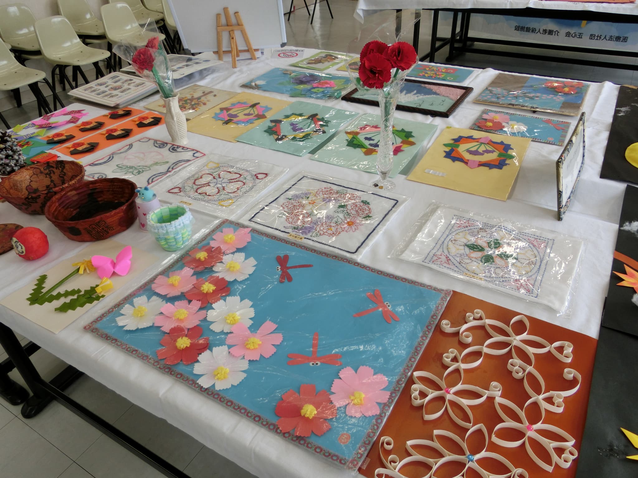 デイサービス利用者の展示作品